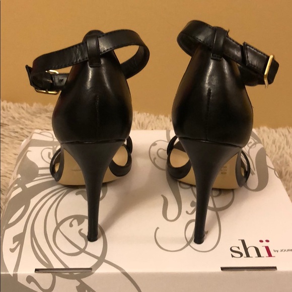 EUC black heels - Picture 4 of 5